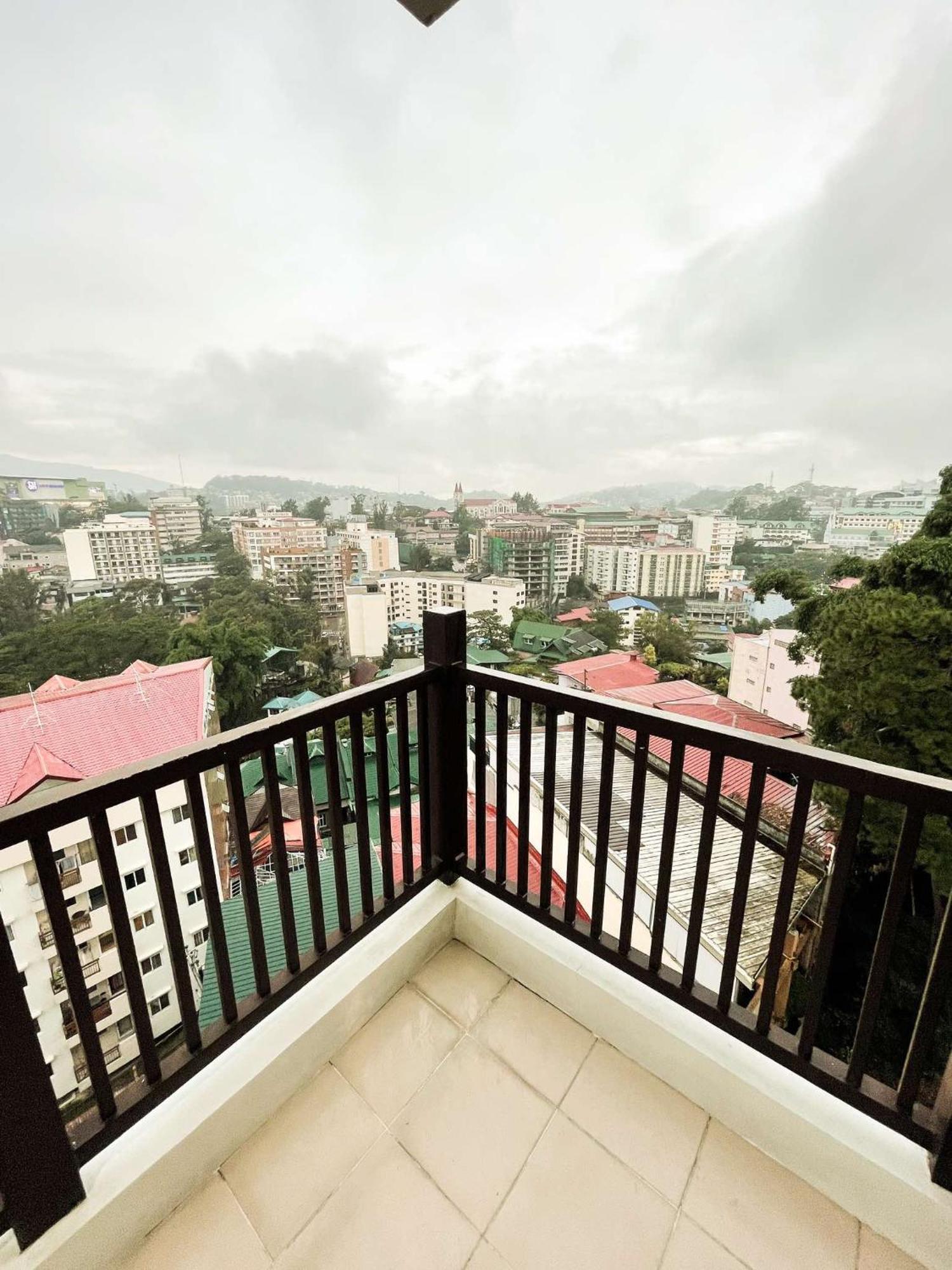 Cozy Pine Suites Baguio City Exterior foto